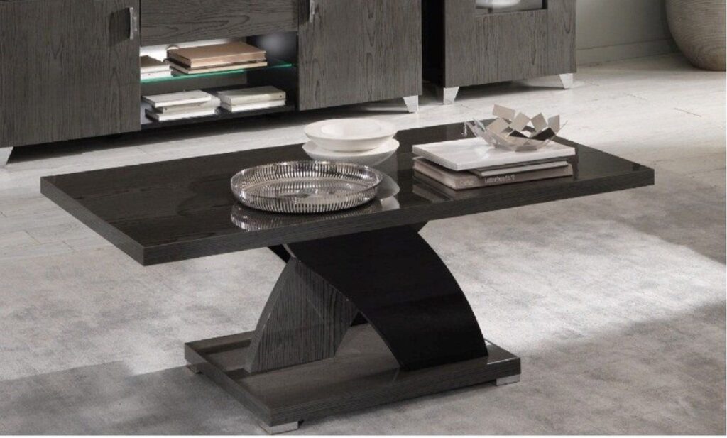 Coffee table 1.jpg