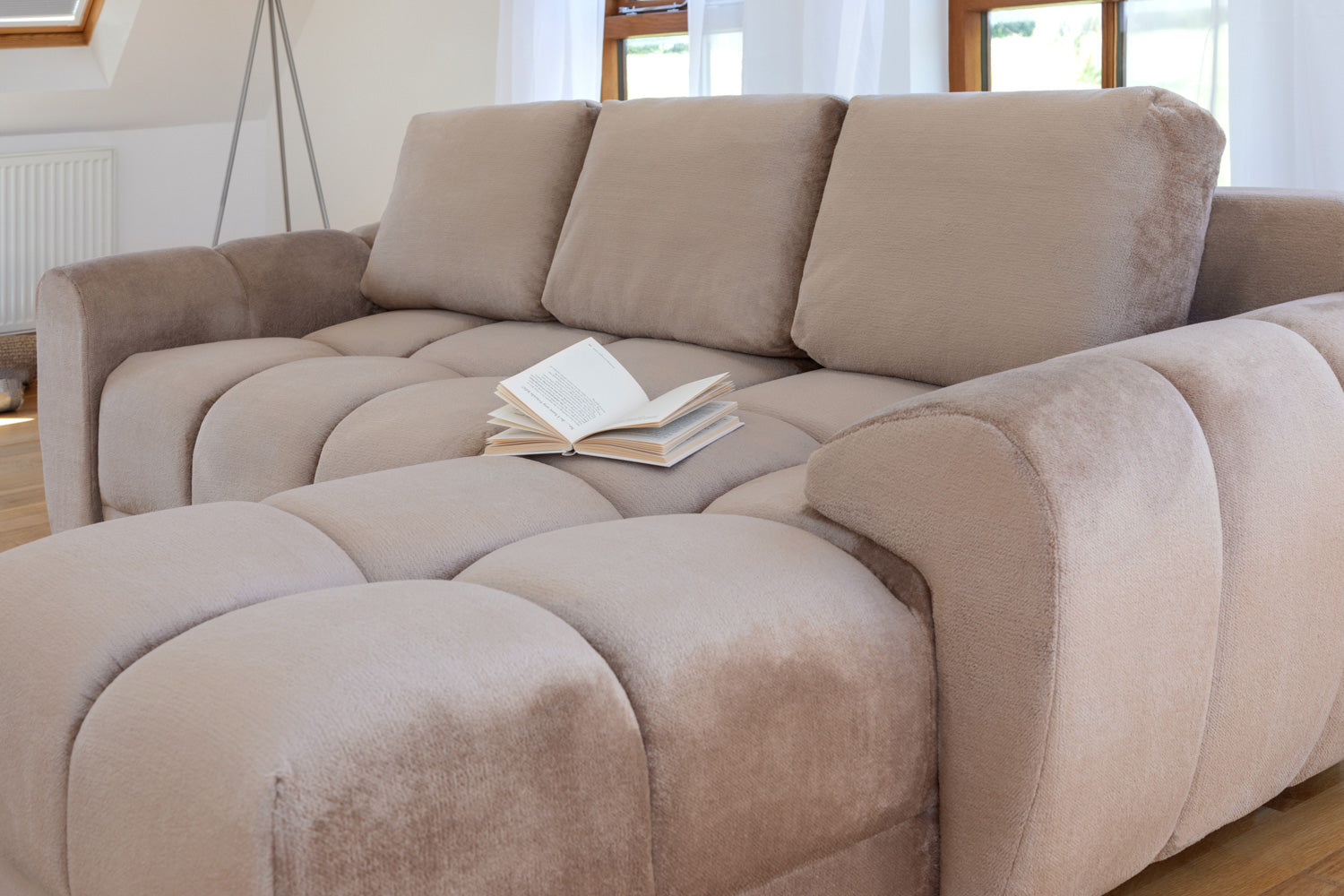 Azzuro RHF Sofabed Horizontal Beige 2.jpg